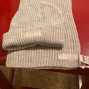 Victoria’s Secret PINK hat and scarf set